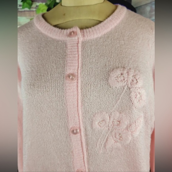 BARBRA SUE vintage baby pink cardigan, floral/pearl embroidery, Made in Thailand - Picture 3 of 7